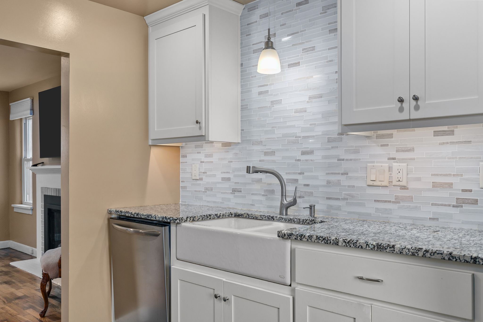 red oak kitchen farmhouse sink