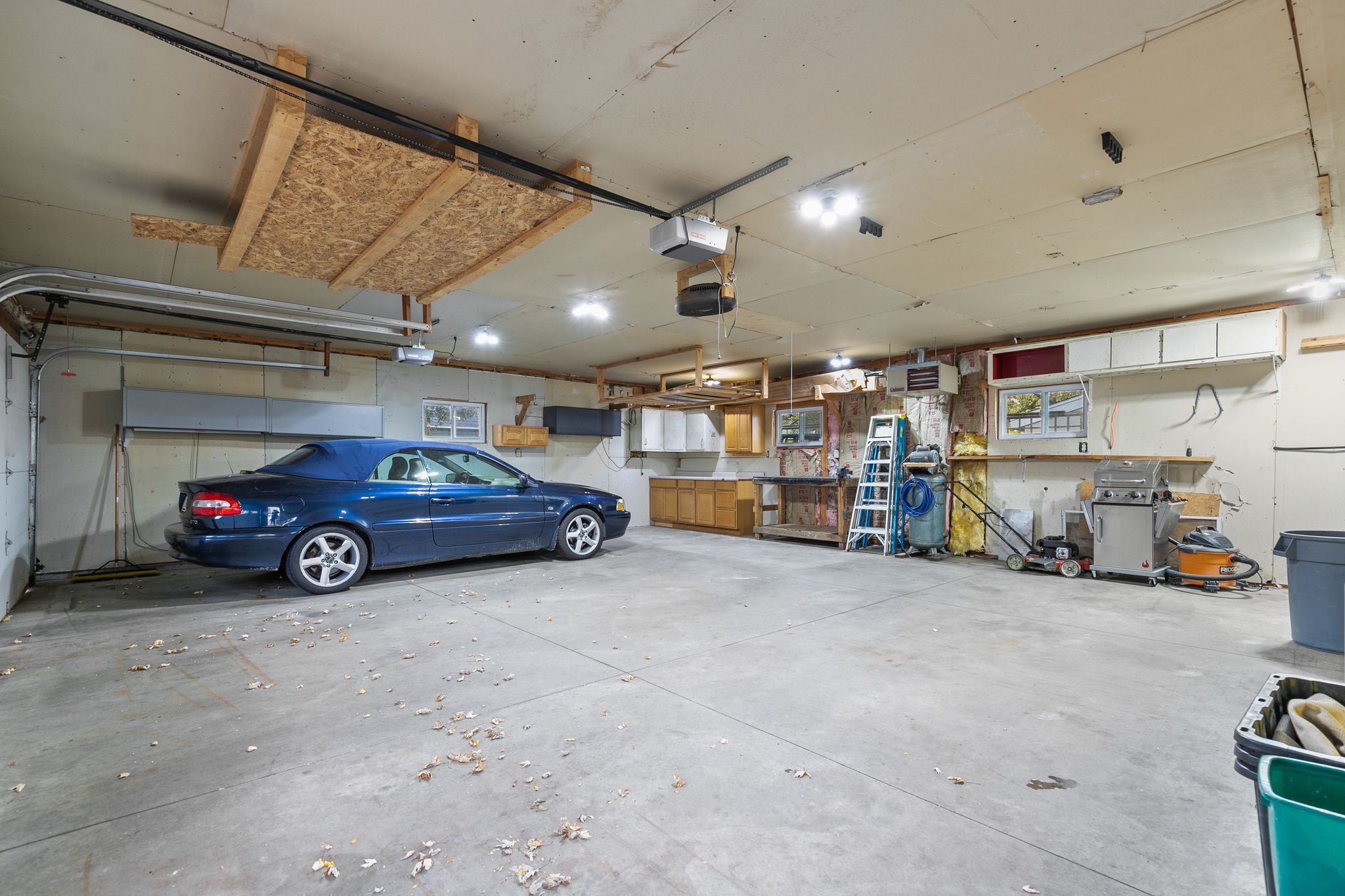 red oak 3 car garage