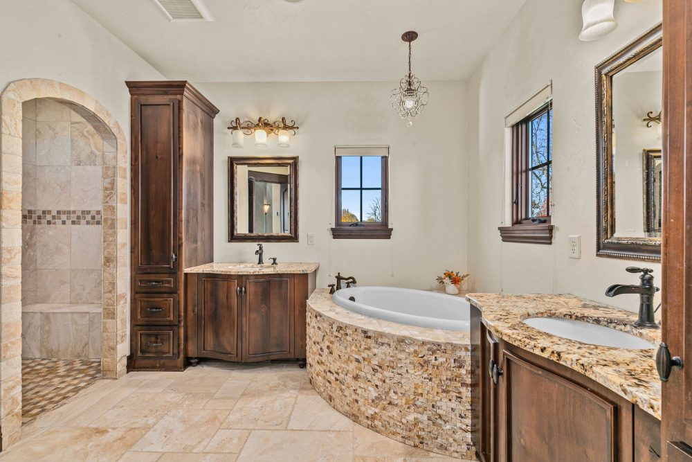 Primary bathroom in luxury equestrian estate, Appleton WI