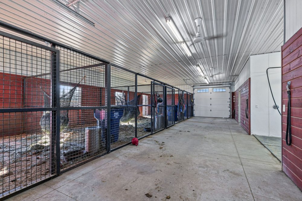 Equestrian barn wash stall Appleton WI estate