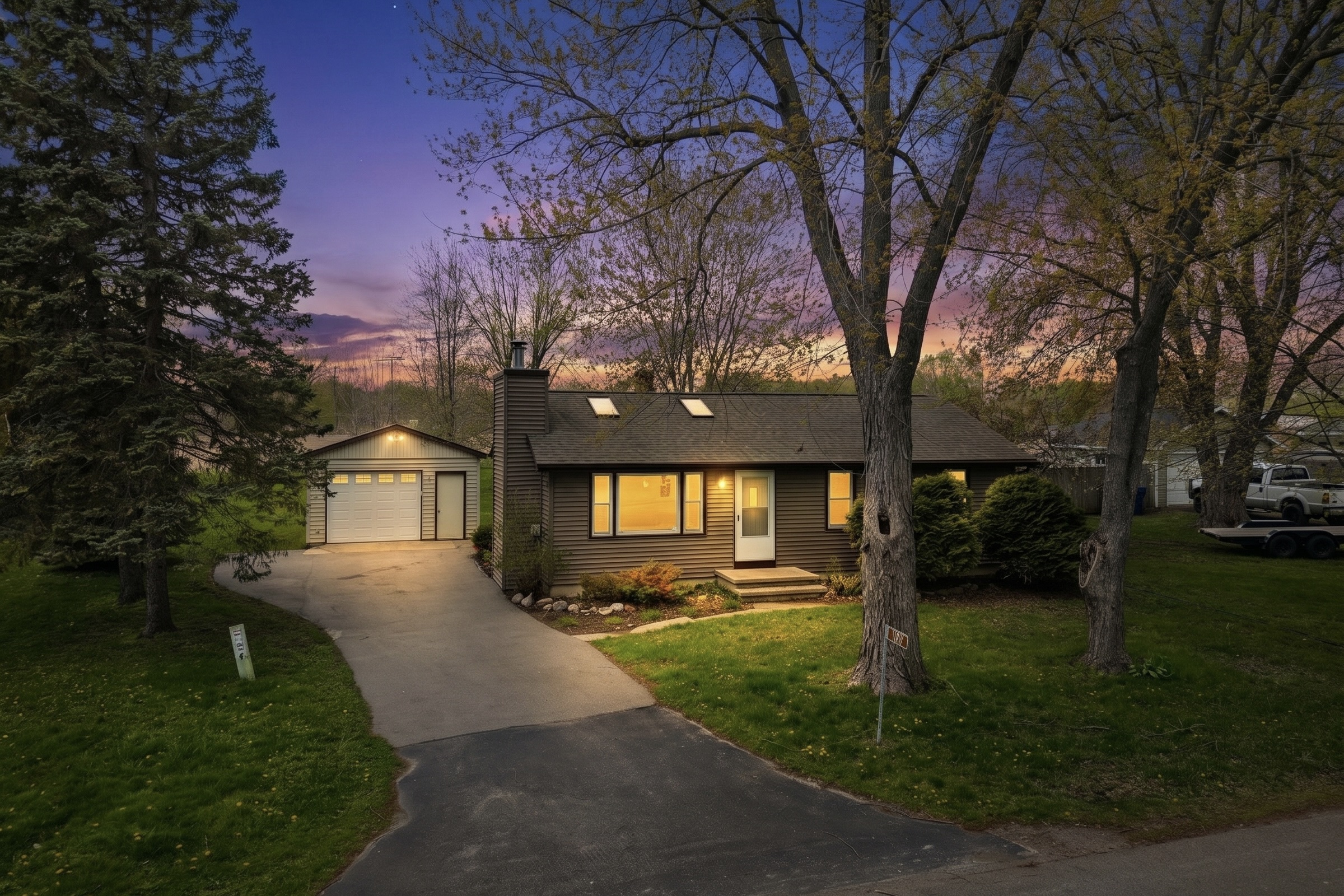 Twilight exterior view of 607 Hunters Point Rd in Neenah Wisconsin